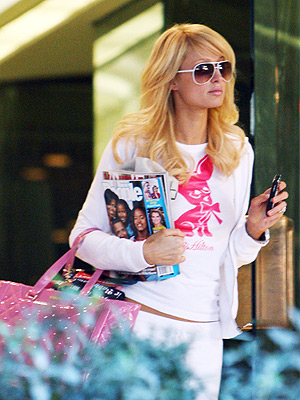 PUPPY LOVE photo | Paris Hilton