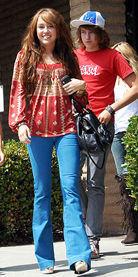 MILEY'S $98 TUNIC photo | Miley Cyrus