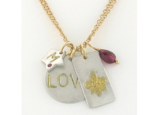 Bliss Living Fleur di Lis Tag Necklace: Truly Charming Bliss Living Fleur di Lis Tag Necklace: Truly Charming