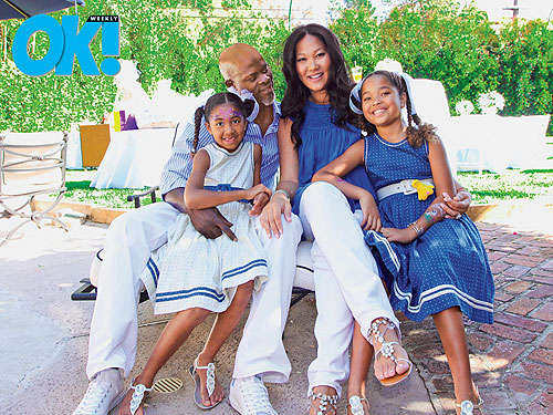 kimora lee simmons kids 2009. Kimora Lee Simmons Leaning