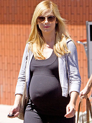 Sarah Michelle Gellar's Prenatal Pilates