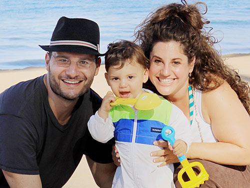 Marissa Jaret Winokur and Family Hang Out in Hawaii Marissa Jaret Winokur and Family Hang Out in Hawaii