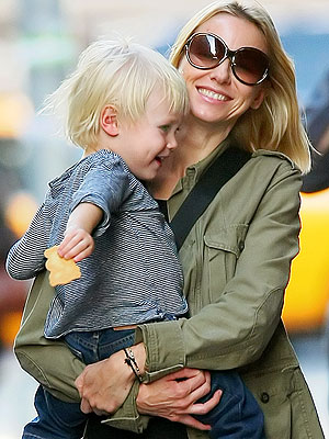 SHARE A SMILE photo | Naomi Watts