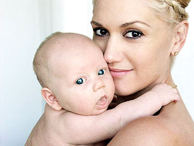 DARLING DEBUT photo | Gwen Stefani