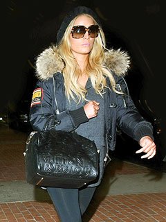 Jessica Simpson Grabs Cocktails in Dallas | Jessica Simpson