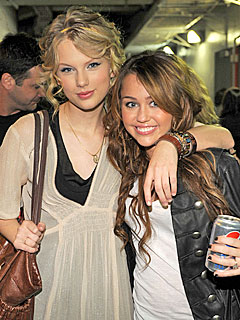 Demi+lovato+and+selena+gomez+and+miley+cyrus+and+taylor+swift