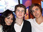 Zac & Vanessa Celebrate Their Friend's 20th Birthday | Vanessa Hudgens, Zac Efron