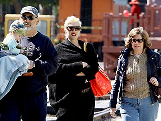 Gwen Stefani Takes Her Boys for Dinner with the Grandparents | Gwen Stefani
