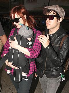 Ashlee & Pete Take Bronx on a Playdate – at the Toy Store! | Ashlee Simpson, Pete Wentz