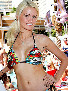 Holly Madison to Replace Kelly Monaco in Sexy Vegas Show