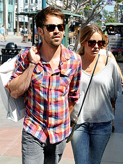 Lauren Conrad Tries on Clothes For Her Boyfriend | Kyle Howard, Lauren Conrad