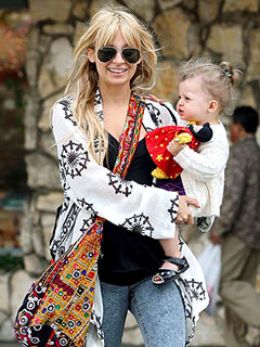Caught in the Act! | Nicole Richie