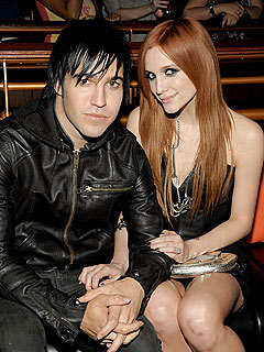 Pete Wentz Wants a Soccer Team Worth of Kids | Ashlee Simpson, Pete Wentz