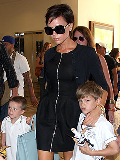 Victoria Beckham Takes Her Boys to SeaWorld – and the Pool! | Victoria Beckham
