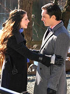 FIRST PHOTO: Michelle Trachtenberg Returns to Gossip Girl