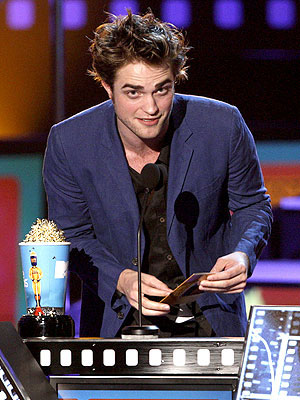 robert pattinson latest pictures. photo | Robert Pattinson