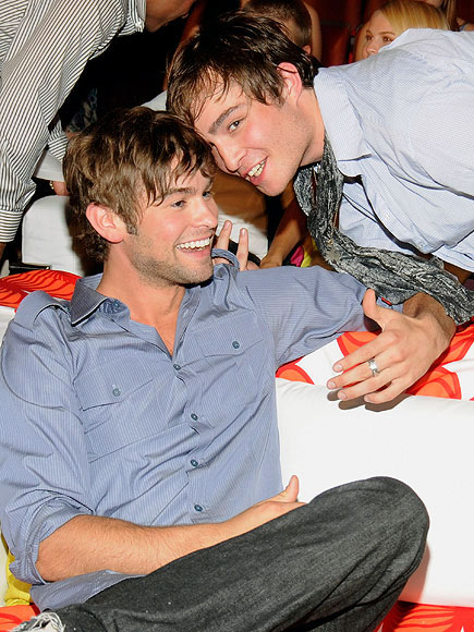 Ed Westwick And Chace Crawford Kiss. Chace+crawford+ed+westwick