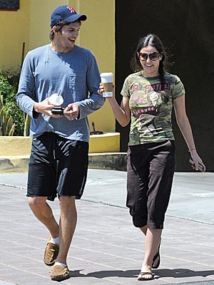 GET 'TWEET' INSPIRATION  photo | Demi Moore