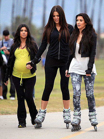 KHLOE, KOURTNEY & KIM KARDASHIAN photo | Kim Kardashian