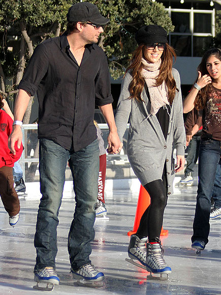KATE AND LEN SKATE! KATE AND LEN SKATE!