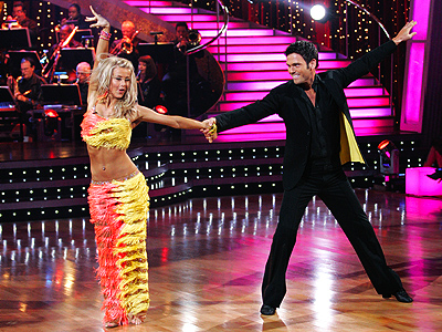 THE SALSA photo | Julianne Hough