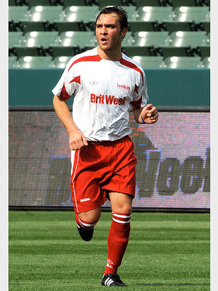GOAL-ORIENTED photo | Ed Westwick