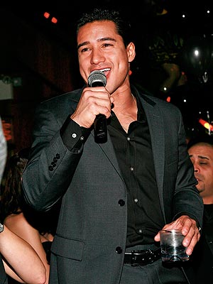 SWINGING NIGHT photo | Mario Lopez