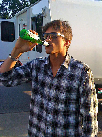 ASHTON KUTCHER photo | Ashton Kutcher