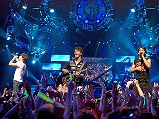 Miley Cyrus & Jonas Brothers Videos to Debut Monday| Music News, Jonas Brothers, Miley Cyrus