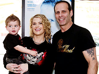 Kristy Swanson couple