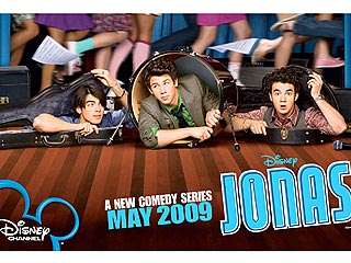 FIRST LOOK: Jonas Brothers' Poster Giveaway
