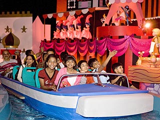 It's a Small World for Slumdog Kids at Disneyland| Oscars 2009, Slumdog Millionaire