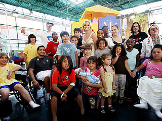 Britney Spears Visits Sick Children in Miami | Britney Spears