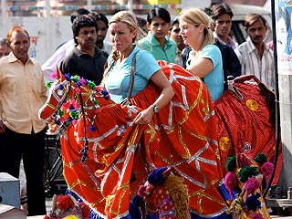 The Amazing Race’s Christie & Jodi Prove They’re No Dumb Blondes