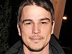 Josh Hartnett's Guys' Night at New York Italian Restaurant | Josh Hartnett