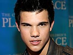 Tweens Would Rather Hang with Taylor than Rob | Taylor Lautner
