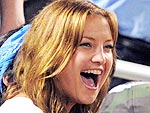 Kate Hudson Watches A-Rod's Historic Homerun | Kate Hudson