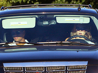 Kate Hudson & A-Rod Hit the California Beach