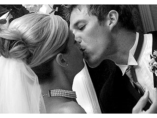 PHOTO: Bachelor Aaron Buerge Gets Married
