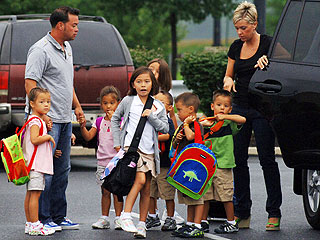 PHOTO: Gosselin Sextuplets Start School| Jon Gosselin, Kate Gosselin