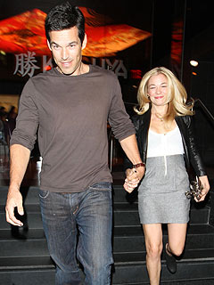 LeAnn Rimes & Eddie Cibrian: Sushi and Holding Hands!