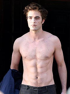 How Robert Pattinson Felt Doing His New Moon 'Striptease' | Robert Pattinson