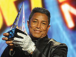 Taylor Swift, Michael Jackson Win Big at AMAs | Jermaine Jackson, Michael Jackson