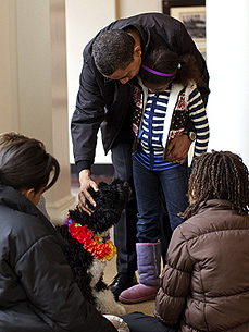 Shelter Advocates 'Disappointed' Obamas Didn't Rescue a Dog