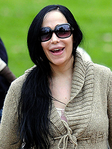 Octomom May Add a Pet Pig to Her Brood