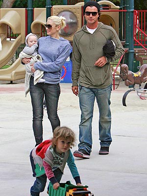 Where did Gwen Stefani meet husband Gavin Rossdale? | Gavin Rossdale, Gwen Stefani