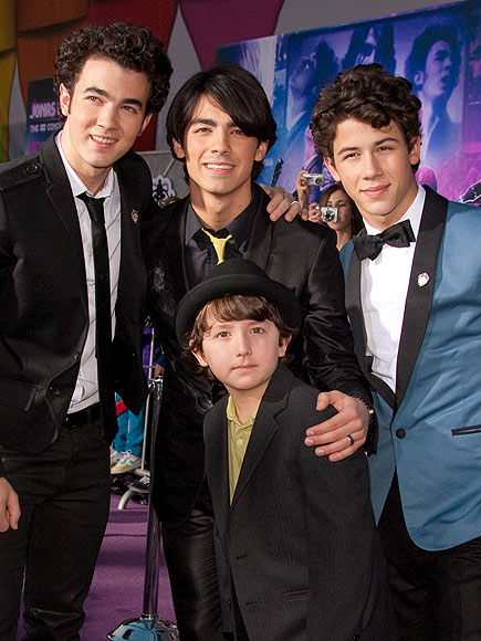 Fans of this 9-year-old's older siblings love him so much, they've given him a nickname. Who are his famous relatives? | Joe Jonas, Jonas Brothers, Kevin Jonas, Nick Jonas