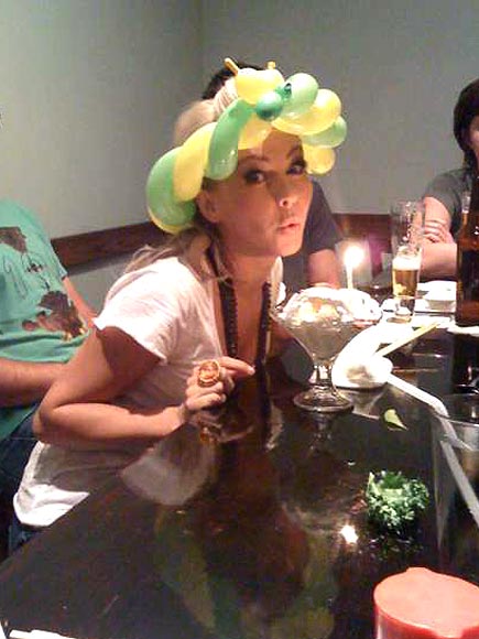 Before polishing off this sundae, what massive meal did Julianne Hough eat? | Julianne Hough