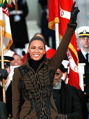 CENTER STAGE photo | Beyonce Knowles