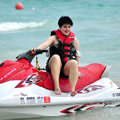 WAVE RIDING photo | Kelly Osbourne